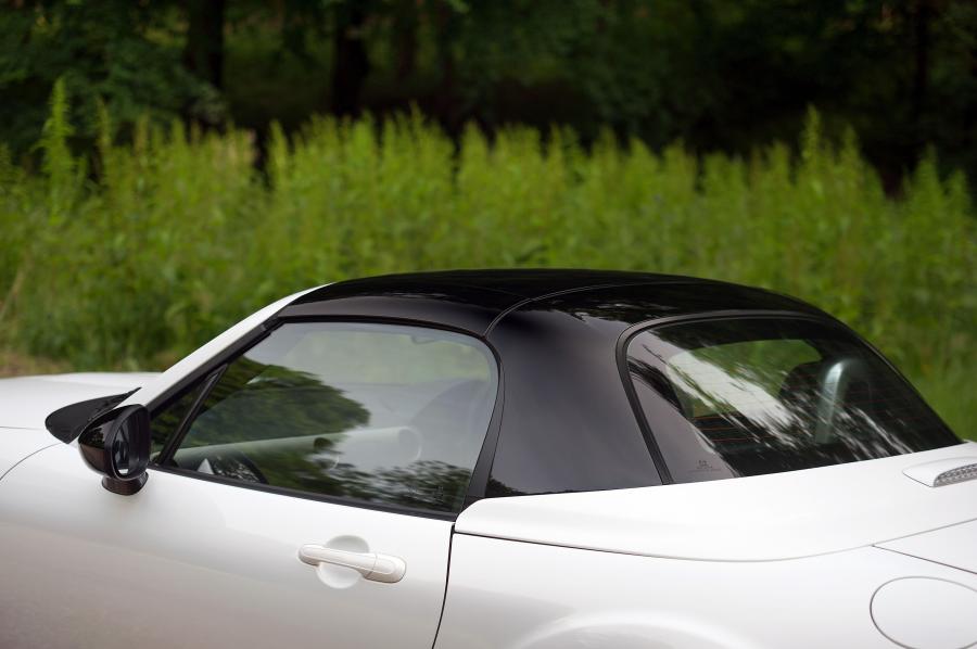  Mazda MX-5 Kuro 2012 года  (UK) (фото 12 из 54)